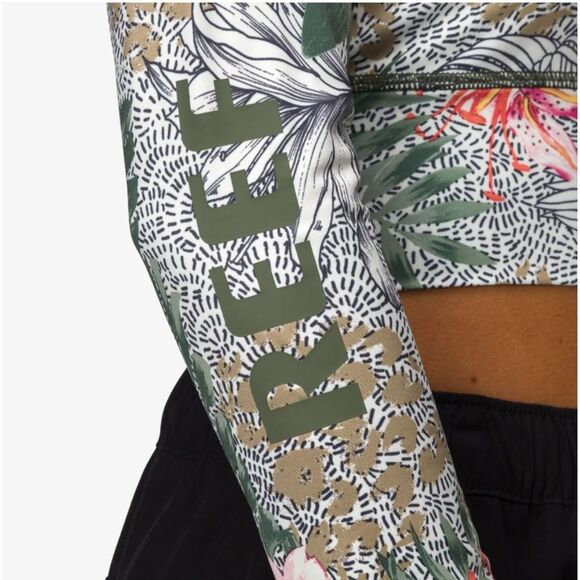 WOMEN’S LONG SLEEVE CROPPED PERFORMANCE SURF SHIRT BY REEF HAS UPF 40 INC NWT - Picture 6 of 10